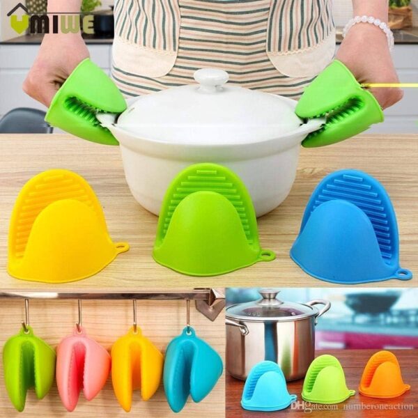 2 Silicone Oven Gloves Pot Holder Heat Resistant Grips Glove
