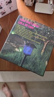Solar Bug Zapper LED & UV Light Outdoor Garden Stake - Image 2